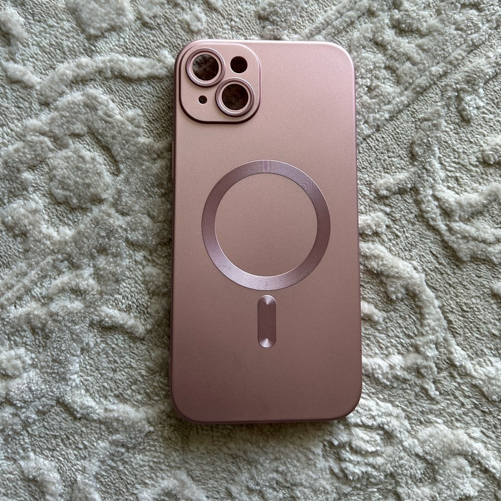 iPhone 14 Plus MagSafe case